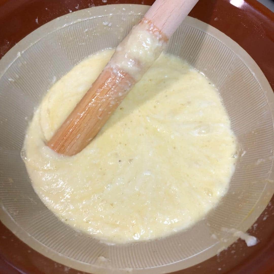 金丸竜児さんのインスタグラム写真 - (金丸竜児Instagram)「今日は気持ちが良い秋晴れでしたので、自然薯掘りに行ってきました(^^)v  苦労した甲斐あってバリうまです‼︎ 1年に2回位は良いですよねー(^^)（笑）  あっ、念の為、掘りに入った山は国有林で掘った穴もその後、綺麗に埋めております^ ^  #自然薯 #自然薯掘り #国有林 #掘った後は綺麗に埋めましょう #山芋 #山イモ #金丸竜児」10月28日 21時31分 - kanamaru_ryuji