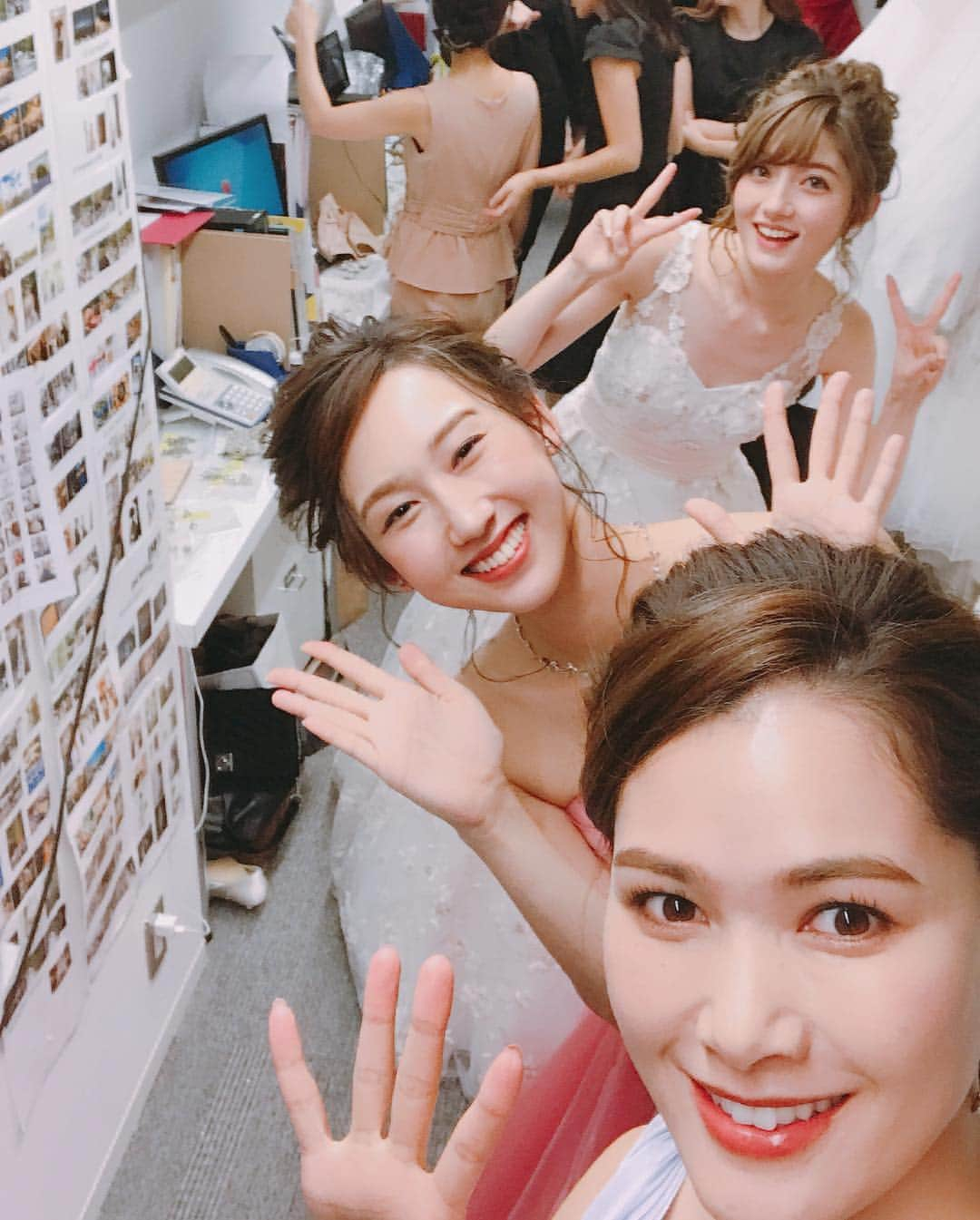 ティファニー春香さんのインスタグラム写真 - (ティファニー春香Instagram)「. 銀座グランマニエのドレスショーに出演させていただきました👰🏻✨１ステージにつき、８着もの素敵なドレスを着させていただき幸せな時間でした(*^_^*)♪どのドレスも全部可愛くて全て撮りたかったけど難しかったので写真は一部だけ📸🌸 #グランマニエ #ドレスショー @granmanie」10月28日 22時19分 - tiffanyharuka