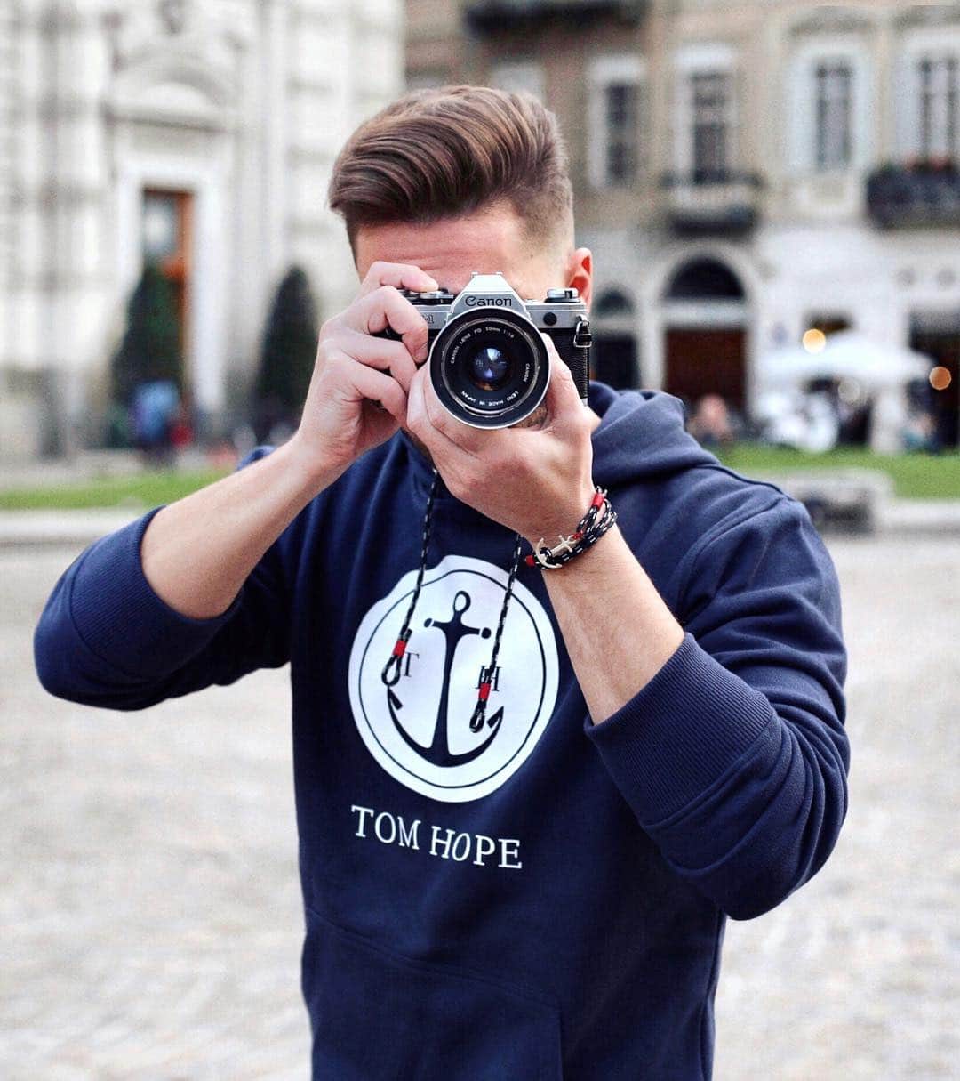 Stefano Trattoのインスタグラム：「Say cheeese!  Around Turin with my 70s babe 📸! Staying warm with my new @thetomhope hoodie ⚓️! #thetomhope #tomhopehoodie ad (More on my Instagram stories)」