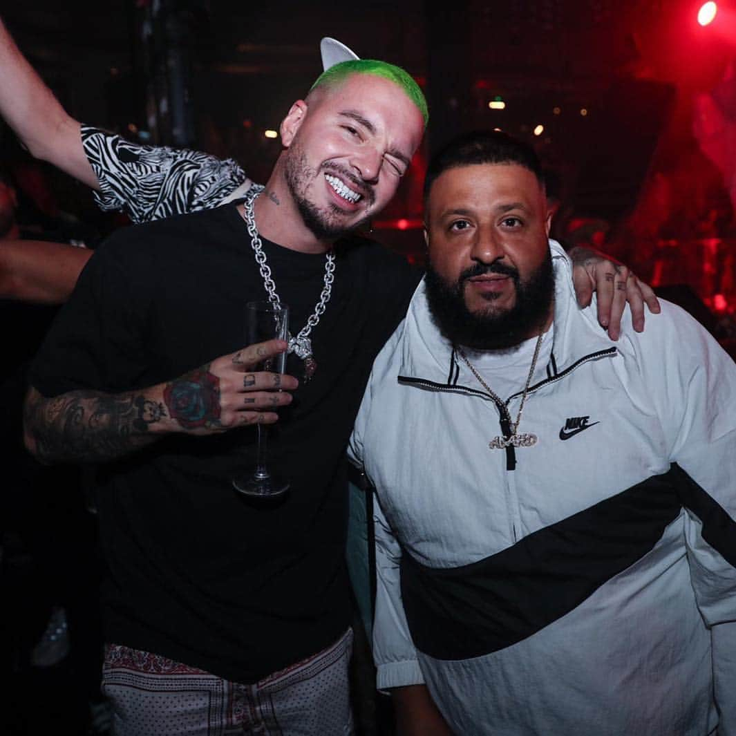 DJキャレドさんのインスタグラム写真 - (DJキャレドInstagram)「@jbalvin bless up」10月29日 5時02分 - djkhaled