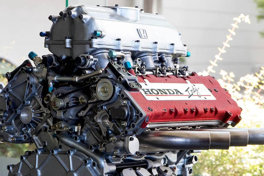 mistbahnさんのインスタグラム写真 - (mistbahnInstagram)「_ HONDA HRX-Turbo Indy V8 Engine (1994) _ Shot on 9-Aug 2017 at M-TEC(=無限) Head office and Factory Showroom in Asaka, Saitama. _ Model: HRX-Turbo 2.65Liter V8 DOHC over 750hp at 13000rpm Fuel: Methanol fuel, PGM-FI Ignithion: CDI Turbocharger: Garrett/Honda _ _ JP) 2017年8月9日、M-TEC(無限)本社ショールームにて撮影。 型式： HRXターボ ホンダ・インディ・V8ターボ  排気量：2.65L  V8 DOHC  750bhp＠13000rpm メタノール燃料、PGM-FI  ターボチャージャー：ギャレット+ホンダ _ _ #mugenmonday #honda #hondaracing #hondaracinghpd #mugen #mugenpower #無限 #mugen無限power #teammugen #mtec  #jdm  #racecar #racing #engine #racingengine #indy #indycar #indy500 #インディ #インディ500 #garrettturbo #garrett #ギャレット #turbo #turbocharger #hrxturbo」10月29日 6時07分 - mistbahn