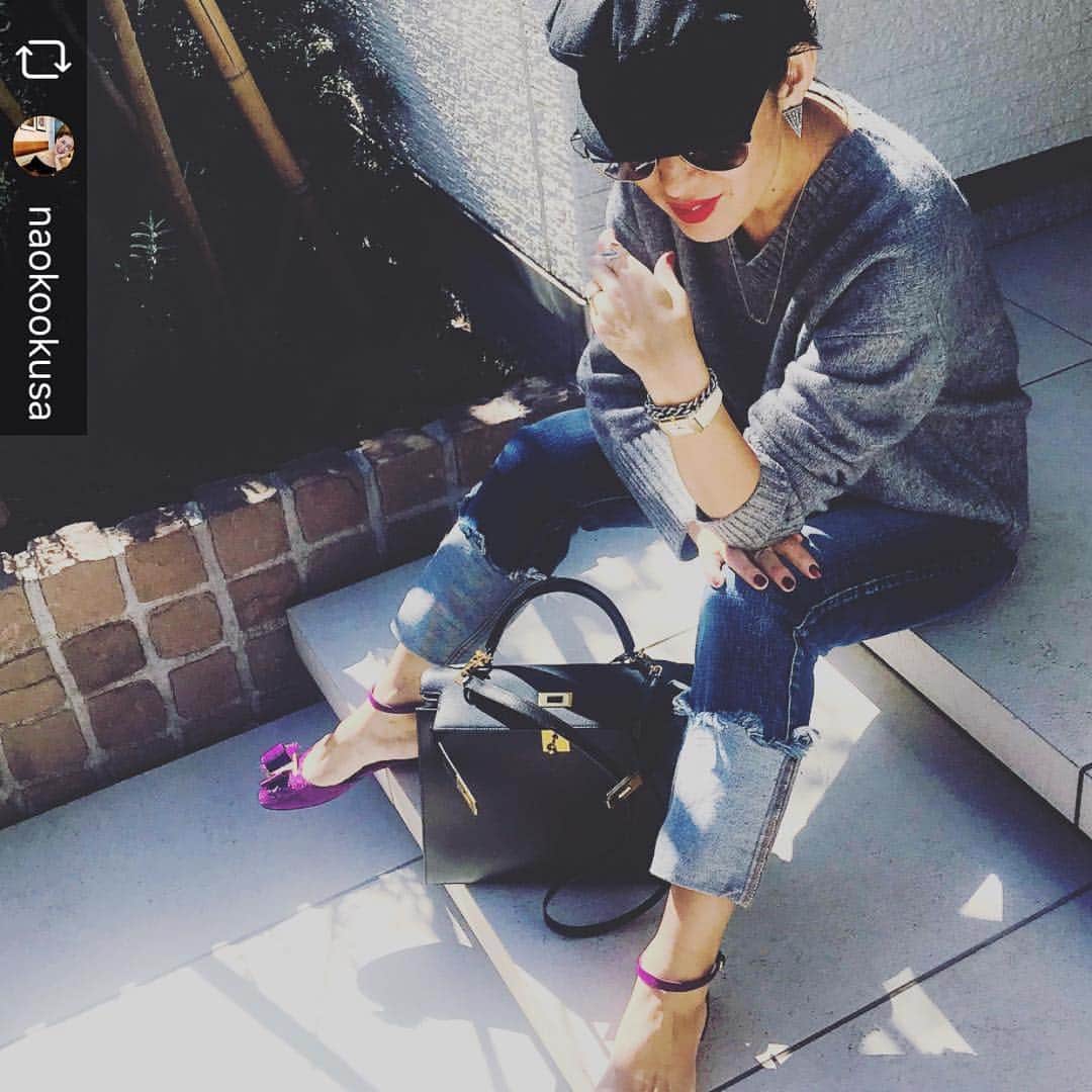 のインスタグラム：「Repost from @naokookusa  #大草直子 さん @upperhights #アッパーハイツ #upperhights #デニムコーデ  #デニム 【THE ELENA】👖」