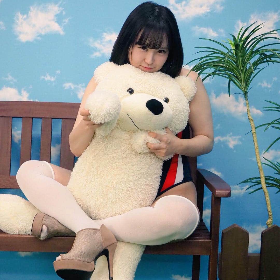 上田ミルキィさんのインスタグラム写真 - (上田ミルキィInstagram)「アキスタ撮影会のお写真送っていただきました❤ ★ 桜セーラーかわいいいい💓💓💓 ★ くましゃんにだいしゅきホールド攻撃!!!!!!!!!! #水着 #グラドル #谷間 #ムチムチ #撮影会 #アキスタ撮影会 #アキスタ #下乳 #ハミ乳 #Fカップ #グラビアアイドル #自撮り #撮影 #モデル #変態水着 #ぽちゃドル #ぽっちゃり女子 #エロ #スケベ #셀카  #화보 #그라비아아이돌 #거유」10月29日 13時21分 - milky.ueda1023
