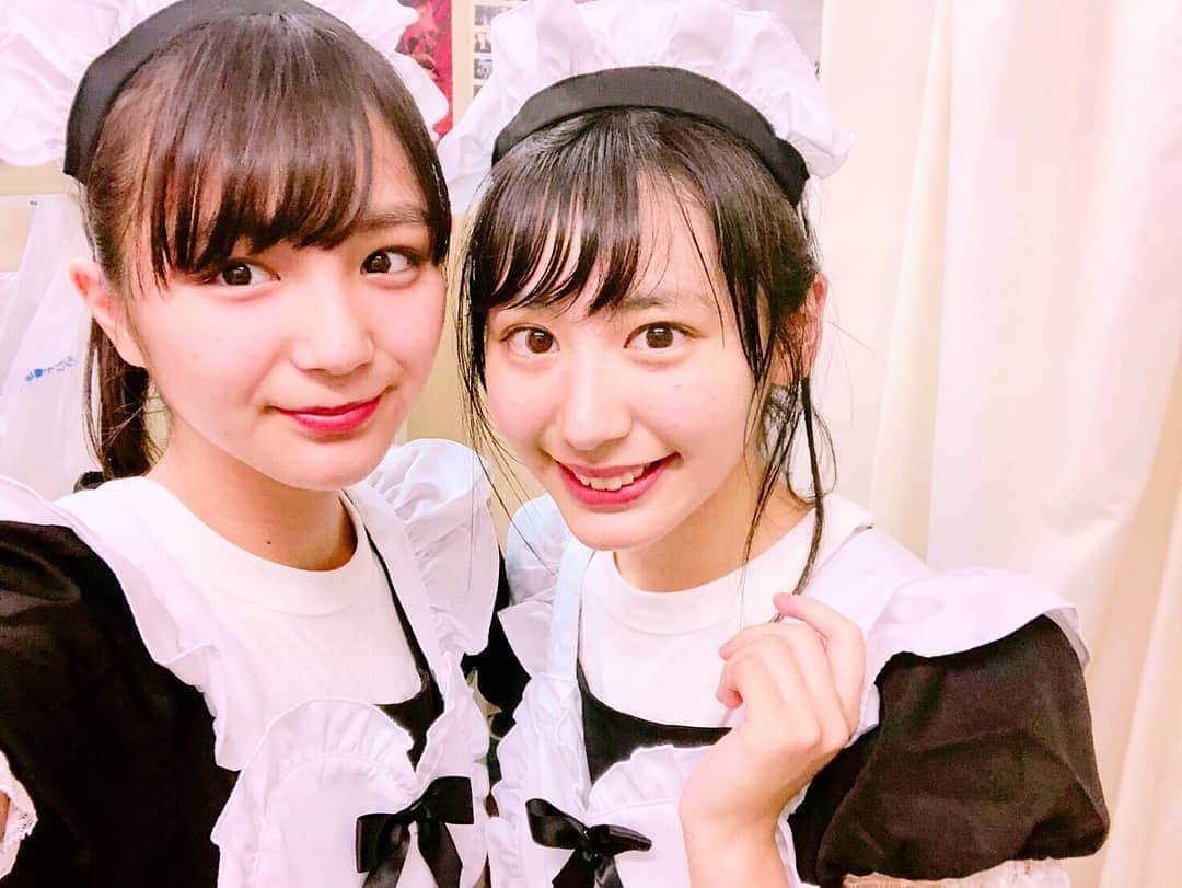 中村優のインスタグラム：「11/3 恵比寿ザガーデンホールまで あと5日！ . 土日はハロウィンが盛り上がってたみたいだね〜😳 今年は #地味ハロウィン が面白い🙆🏻‍♀️ ハロウィンよりも、もうすぐ11月ってことに驚きです。笑 . 写真は奥澤村ラストライブの時の メイド服衣装💕 愛来と！ . . #メイド服 #ハロウィンコスプレ  #ハロウィン #スターダストプロモーション #スタプラ #奥澤村 #愛来 #中村優 #3bjr #3bjunior」