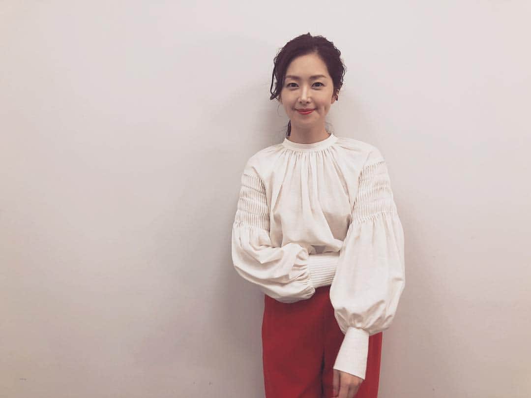 笛木優子のインスタグラム：「天気良し〜🍁🍂 やり過ぎ都市伝説 の収録しました(^ ^) トップス #CASA FLINE ボトム#muller of yoshiokubo イヤーカフ #pluie」
