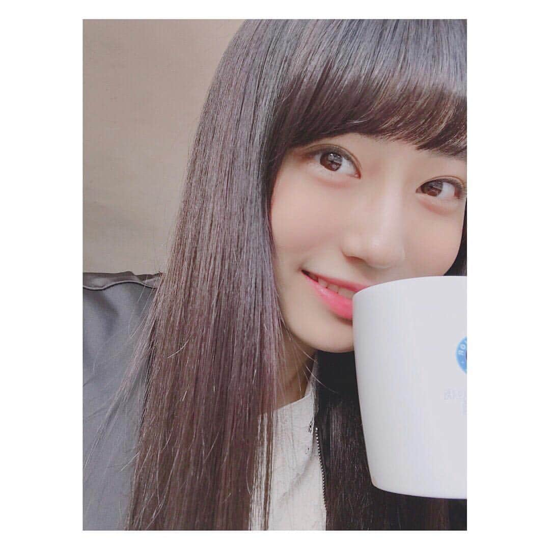 喜多乃愛さんのインスタグラム写真 - (喜多乃愛Instagram)「♥ これからカフェでお勉強✎*。 最近カフェで頼む飲み物はホットばっかり☺️ 冬が近づいてるなぁ⛄ ・ 今日はハラスメントゲーム第3話！ 22時から、ぜひ観てね👀💕 #ハラスメントゲーム」10月29日 16時33分 - kitanoa_official