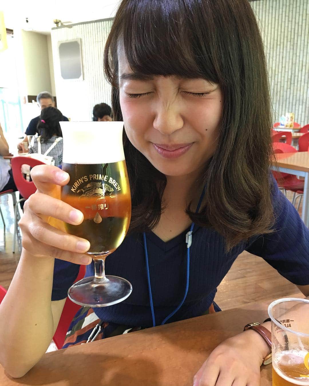石橋美季のインスタグラム：「お酒弱いですが、 ビールは好きなんです🍺笑  #千葉大ミスコン #懐かしいシリーズ#本選まであと6日」