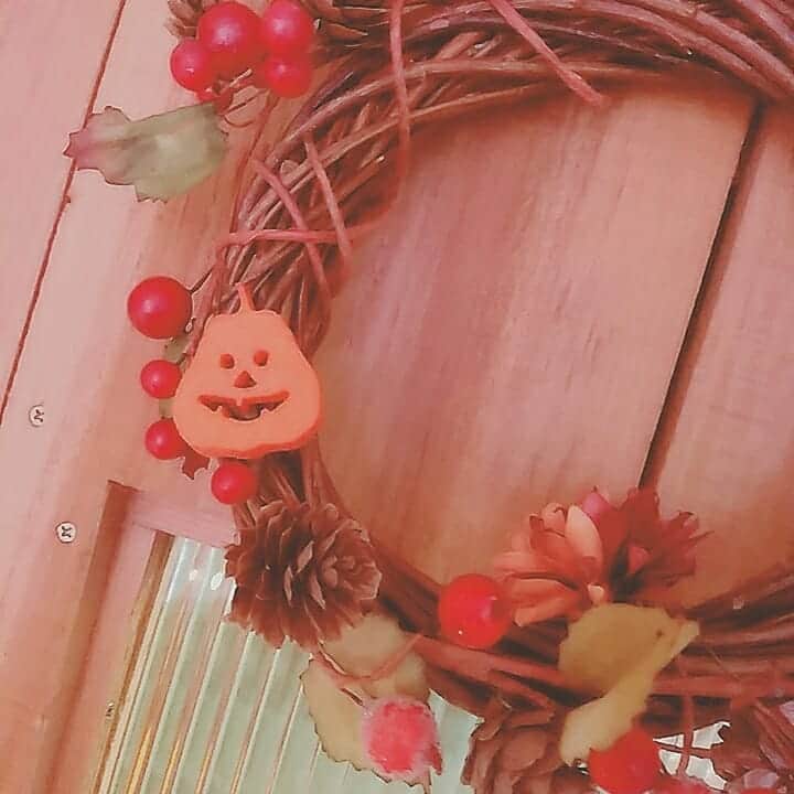 村田綾野さんのインスタグラム写真 - (村田綾野Instagram)「インスタさん全然更新してなかった…(´` )  収録行ったらその地のグルメを開拓するのが、 とても地味な趣味なんですが、、 おしゃかわなカフェがとても映えーだったので、 ここにおさめます。  ひとりでいくのはちょっと違ったかな 笑 今度は誰かと、かわいいかわいいってきゃっきゃしながら楽しみたい😌  #吉祥寺  #吉祥寺カフェ  #ぼっち飯  #hattifnatt」10月29日 18時35分 - ayano_megane