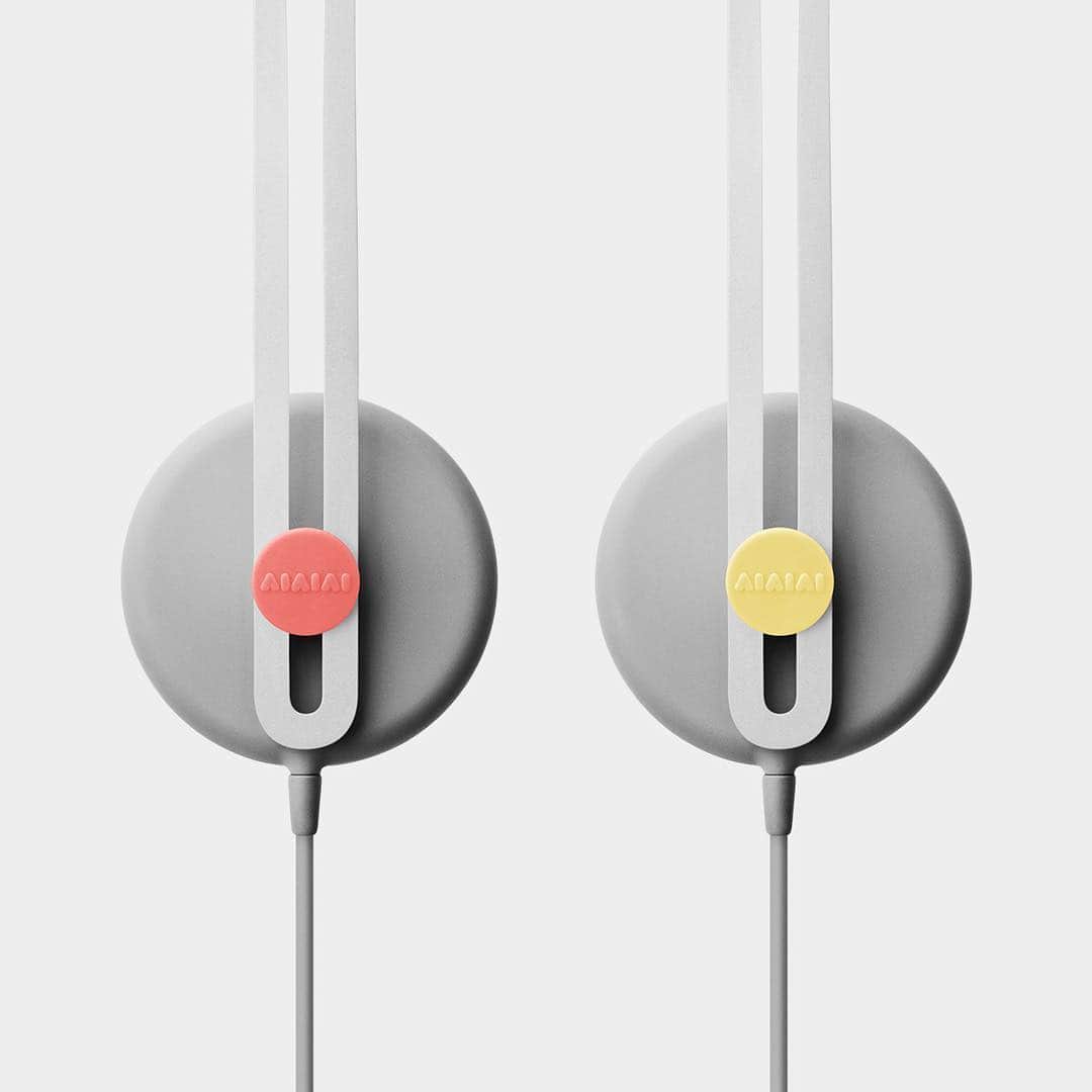 AIAIAIさんのインスタグラム写真 - (AIAIAIInstagram)「The new Tracks 2.0 USB-C Headphones - Choose your favourite slider connector color. #aiaiai #pixel3 #madeforgoogle #headphones」10月29日 21時08分 - aiaiai.audio
