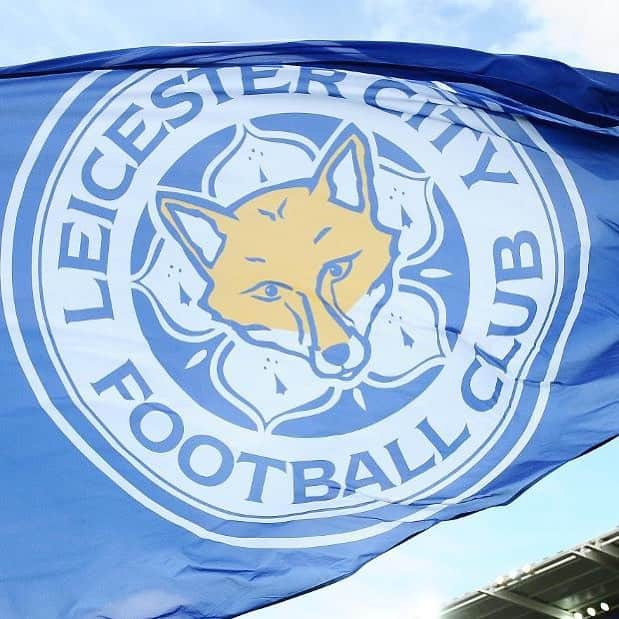 エンゴロ・カンテのインスタグラム：「Prayers and thoughts to the families and to all the @lcfc family in such a difficult time.」