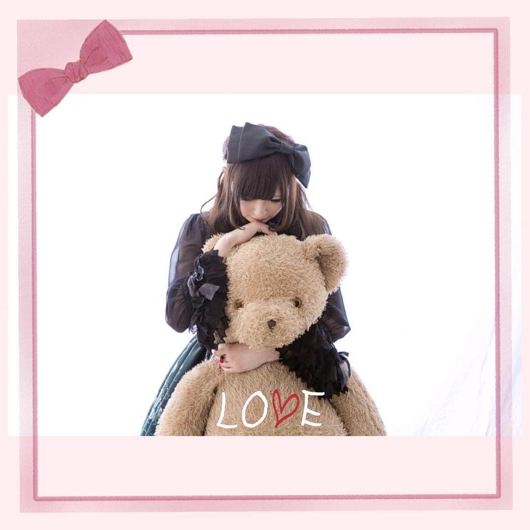 三上みかんのインスタグラム：「ｸﾏｰ . #teddybear #love #lovely #kawaii #くま」