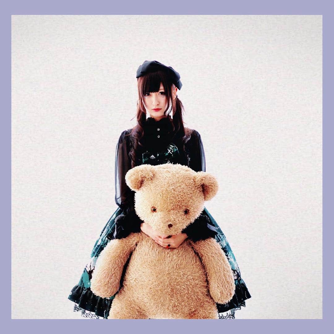 三上みかんさんのインスタグラム写真 - (三上みかんInstagram)「ｸﾏｰ . #teddybear #kawaii #love #lolitafashion」10月29日 23時29分 - mikan25252