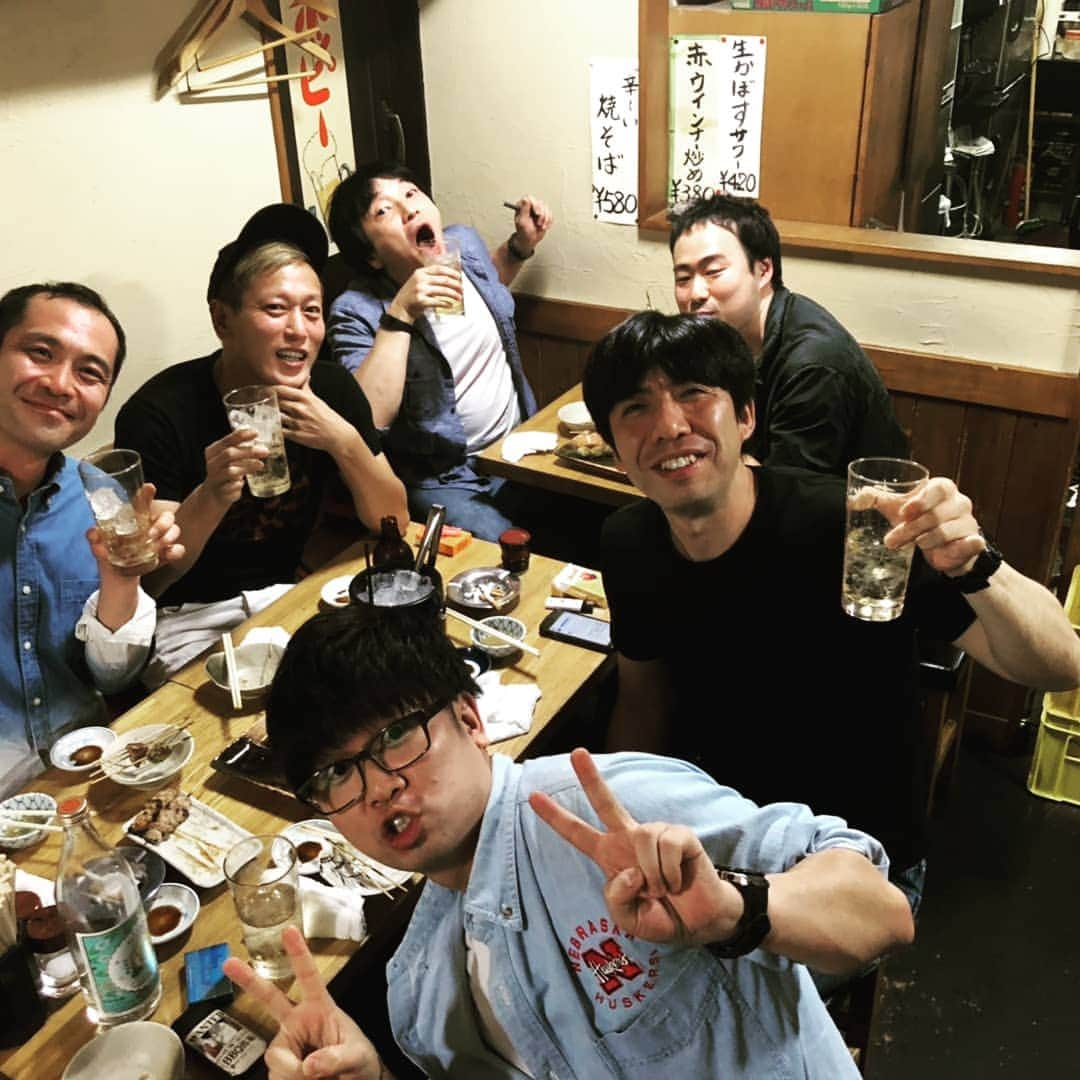 おぐのインスタグラム：「東京笑い者ありがとうございました！ 11/3(土)そろそろにちようチャップリン 23:55～テレビ東京！観てね！ #じゅんいちダビッドソン  #ねづっち  #ロビンフット  #チャップリン  #テレビ東京  #同期」