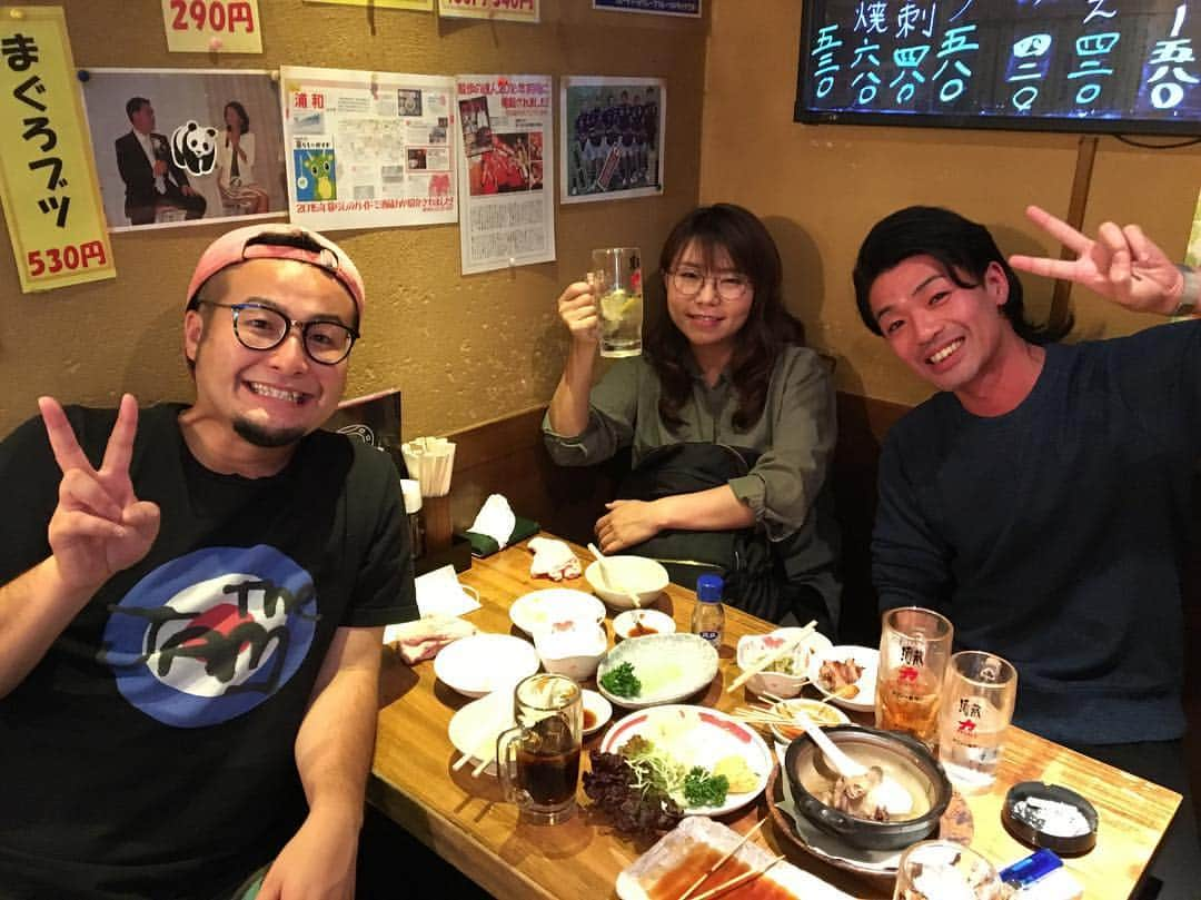 辻井亮平さんのインスタグラム写真 - (辻井亮平Instagram)「意外とこの３人で飲むのは初めてやったね。  #石山 #ケイちゃん #最近 #お酒飲んだら #恐ろしいほど #赤くなってしまう #俺だけ色変や #あったかい #日本茶が #1番美味い #山さん」10月30日 0時01分 - aironhed_tsujii