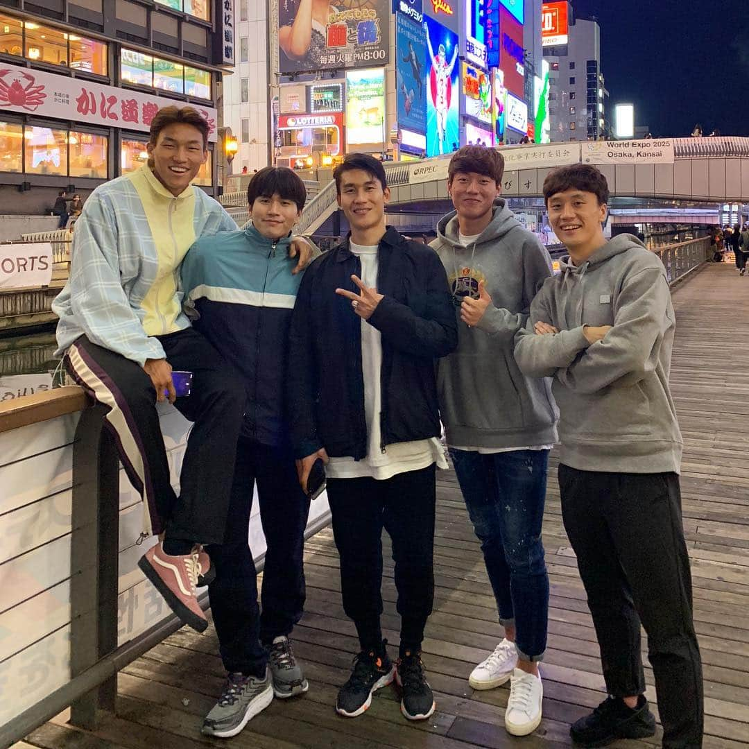 オ・ジェソクのインスタグラム：「Happy in Osaka😆」