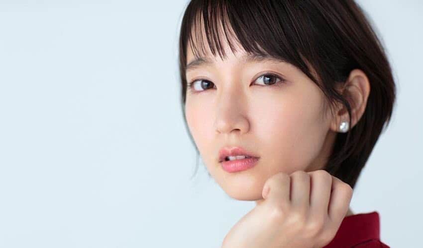 のインスタグラム：「めちゃくちゃ久しぶりの投稿になってしまいました😰😰 #吉岡里帆 #吉岡里帆かわいすぎ #吉岡里帆ちゃん #里帆 #里帆ちゃん #かわいい #美人 #美女 #女優 #久しぶり #投稿 #cute #beautiful #likeforlikes #instagood #japan」