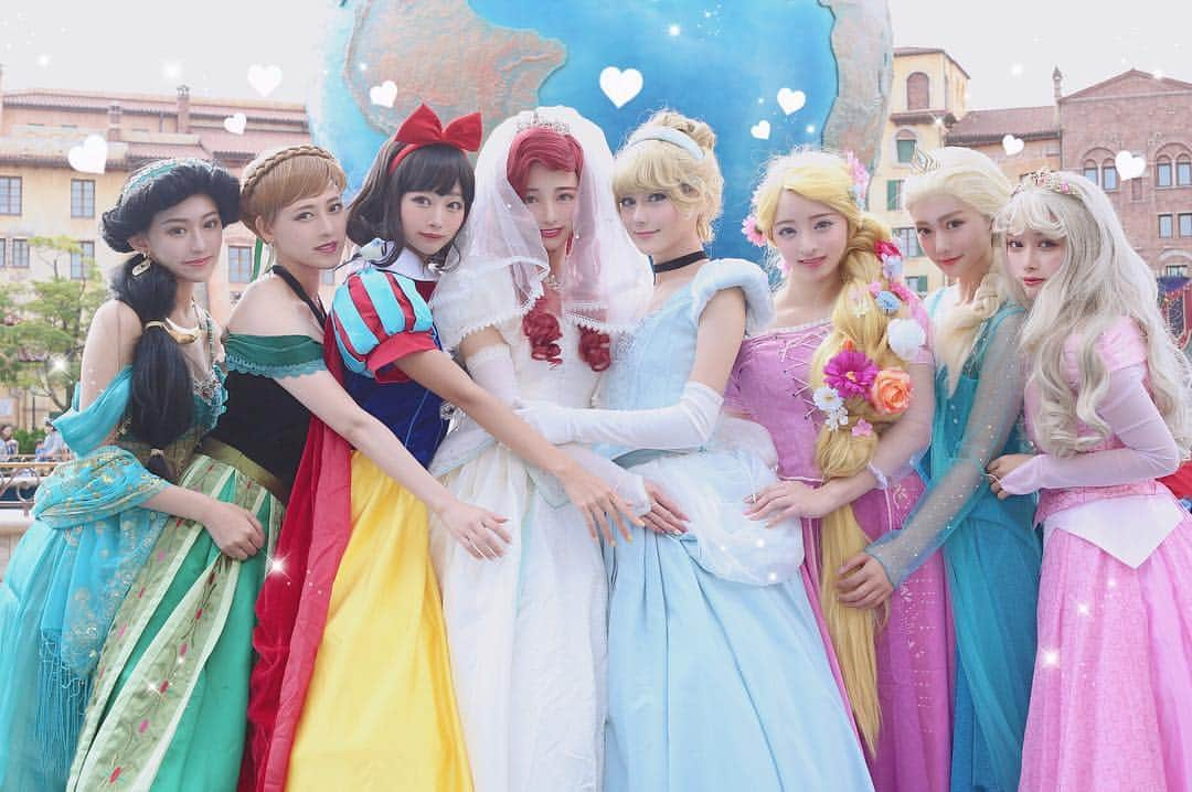 さきぼんさんのインスタグラム写真 - (さきぼんInstagram)「((´｡•ω(•ω•｡`)‥ｷﾞｭ . . #disneyprincess #ディズニープリンセス #disney #ディズニー #disneysea #ディズニーシー #tokyodisneyresort #プリンセス #白雪姫 #ラプンツェル #アナと雪の女王#エルサ #アラジン  #ジャスミン #リトルマーメイド #アリエル #シンデレラ #オーロラ姫 #Dハロ #Dハロ仮装 #コスプレ #プリンセス大型 #ハロウィン #halloween #さきぼんハロウィン🎃 #さきぼんディズニー#さきぼんHOT🥰」10月30日 12時32分 - sakibon69