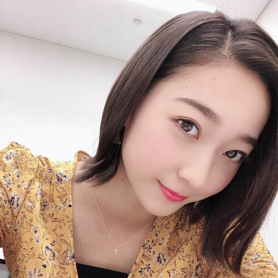 畠山愛理さんのインスタグラム写真 - (畠山愛理Instagram)「実は先日、髪をバッサリいきました✂️ ポニーテールできない長さは初めて😆 シャンプー少なくて泡立つし乾くの早いし とっても気に入ってます！＾＾ 武田さんいつもありがとうございます✨ #shedaikanyama #イメチェン」10月30日 17時24分 - airihatakeyama