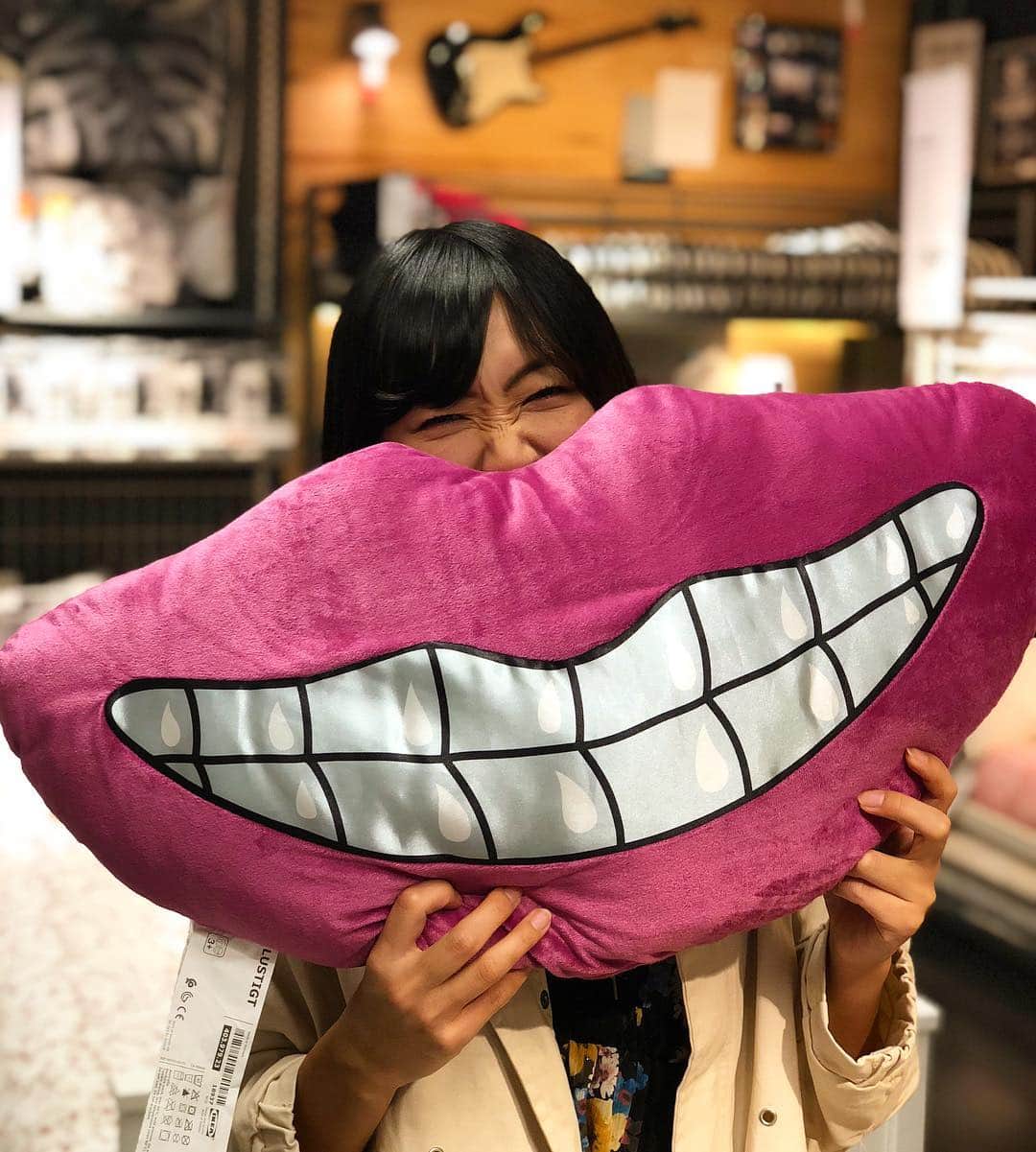 上枝恵美加さんのインスタグラム写真 - (上枝恵美加Instagram)「HALLOWEEN MOOD🔥👻 #ちがう #IKEAやで」10月30日 17時29分 - emika_kamieda