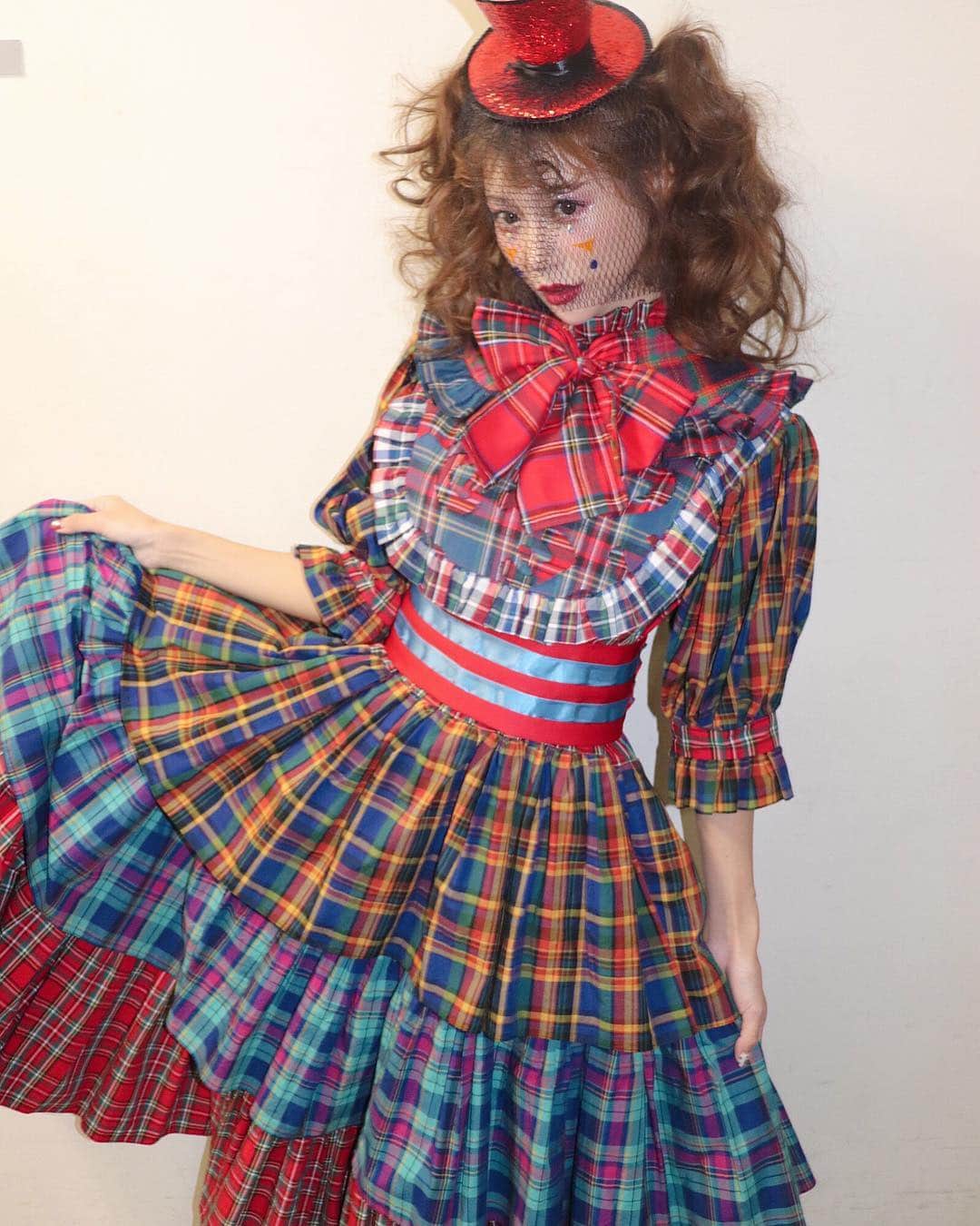 明日花キララのインスタグラム：「ブリティッシュゴシック😈🍬 #ファッションショー #UREALM」