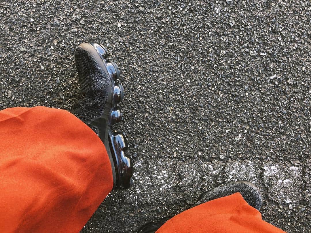木村沙織さんのインスタグラム写真 - (木村沙織Instagram)「. 最近 やっと履きたくなってあけた靴。👠 . . #1年ほど眠っていたね。 . #nike #voparmax #ヴェイパーマックス」10月30日 21時01分 - saoriiiii819