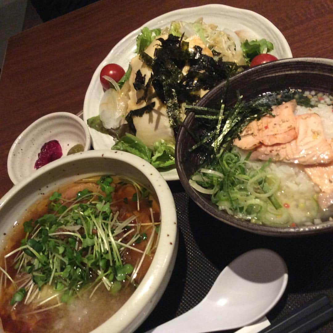 ゆずの小町 京都西院店のインスタグラム：「本日の賄いです！ #ゆず #ゆず酒 #ゆずのご小町 #ゆずの小町京都西院店 #西院 #西院駅 #完全個室 #個室居酒屋 #instagood #instafood」