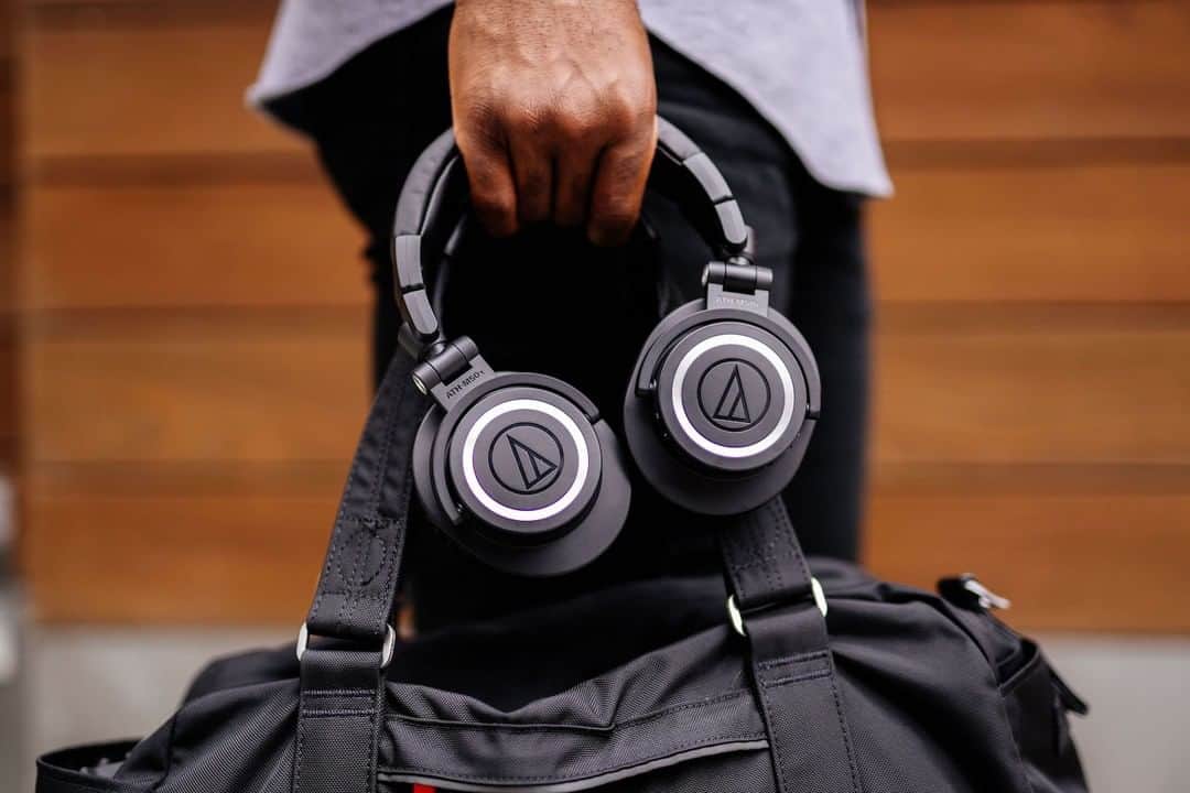 Audio-Technica USAさんのインスタグラム写真 - (Audio-Technica USAInstagram)「Your favorite headphones have gone wireless! Introducing the ATH-M50xBT, the new Bluetooth-enabled version of the M50x headphones. Learn more following the link in our bio. . . . #AudioTechnica #Music #Audio #Headphones #ATHM50xBT #M50xBT #ATHM50x #M50x #WirelessHeadphones #BluetoothHeadphones」10月31日 1時19分 - audiotechnicausa