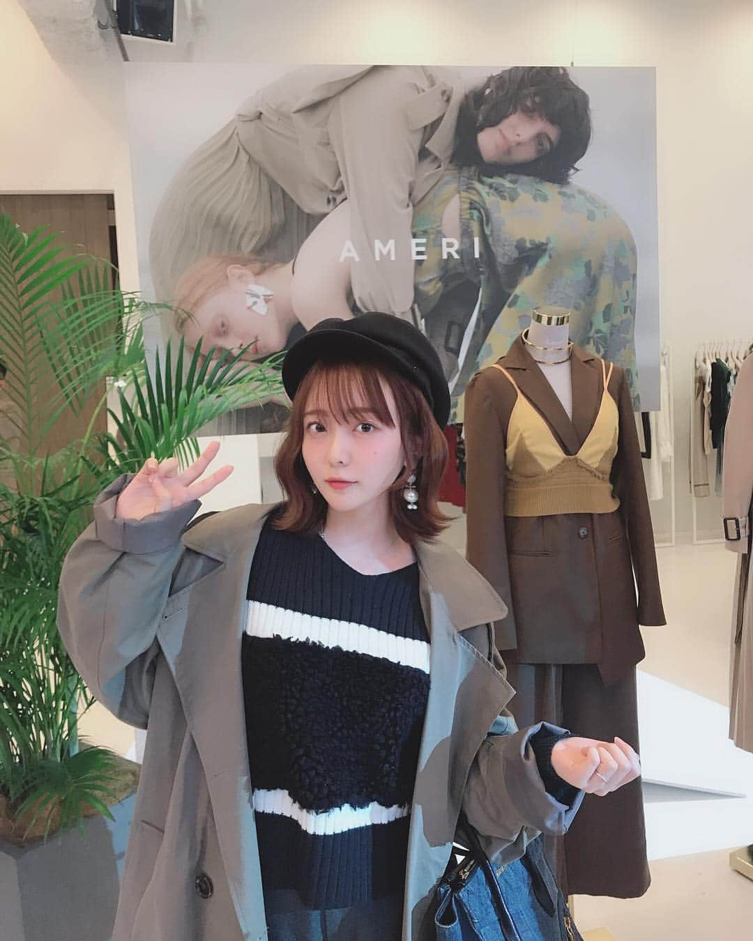 中野佑美さんのインスタグラム写真 - (中野佑美Instagram)「展示会行ったときのおしゃしん #展示会 #ameri #amerivintage」10月31日 1時22分 - nakan084