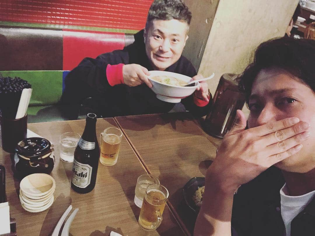 入江慎也さんのインスタグラム写真 - (入江慎也Instagram)「吉本の偽やまぴーのキンボシ西田とご飯。  西田も八年目ぐらい、、 一年目から一緒にいる後輩。 西田が彼女に振られたので飲んでました。。。 偽やまぴーは振られます、、、 #キンボシ西田  #キンボシ #相撲 #彼女 #振られた #独身二人 #最悪 #寒くなってきた #寂しくなる #あるある」10月31日 3時06分 - oreirie0408