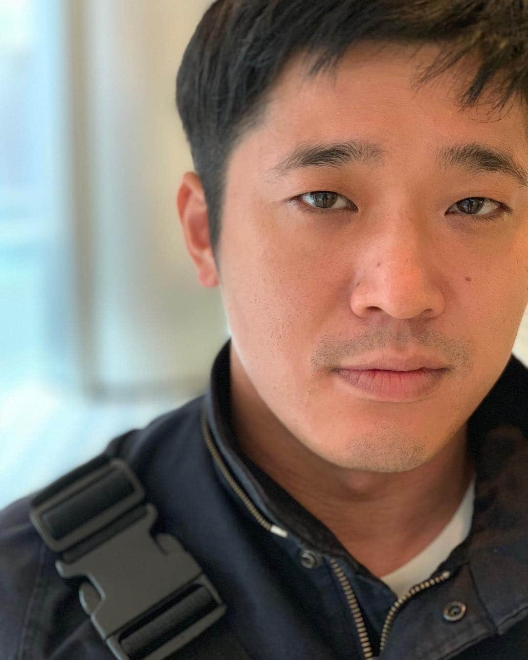 平井まさあきさんのインスタグラム写真 - (平井まさあきInstagram)「iPhone XSにしたからポートレートで芸人の顔面集めよう〜  #うるとらブギーズ佐々木さん #顔」10月31日 12時29分 - hirai.swing