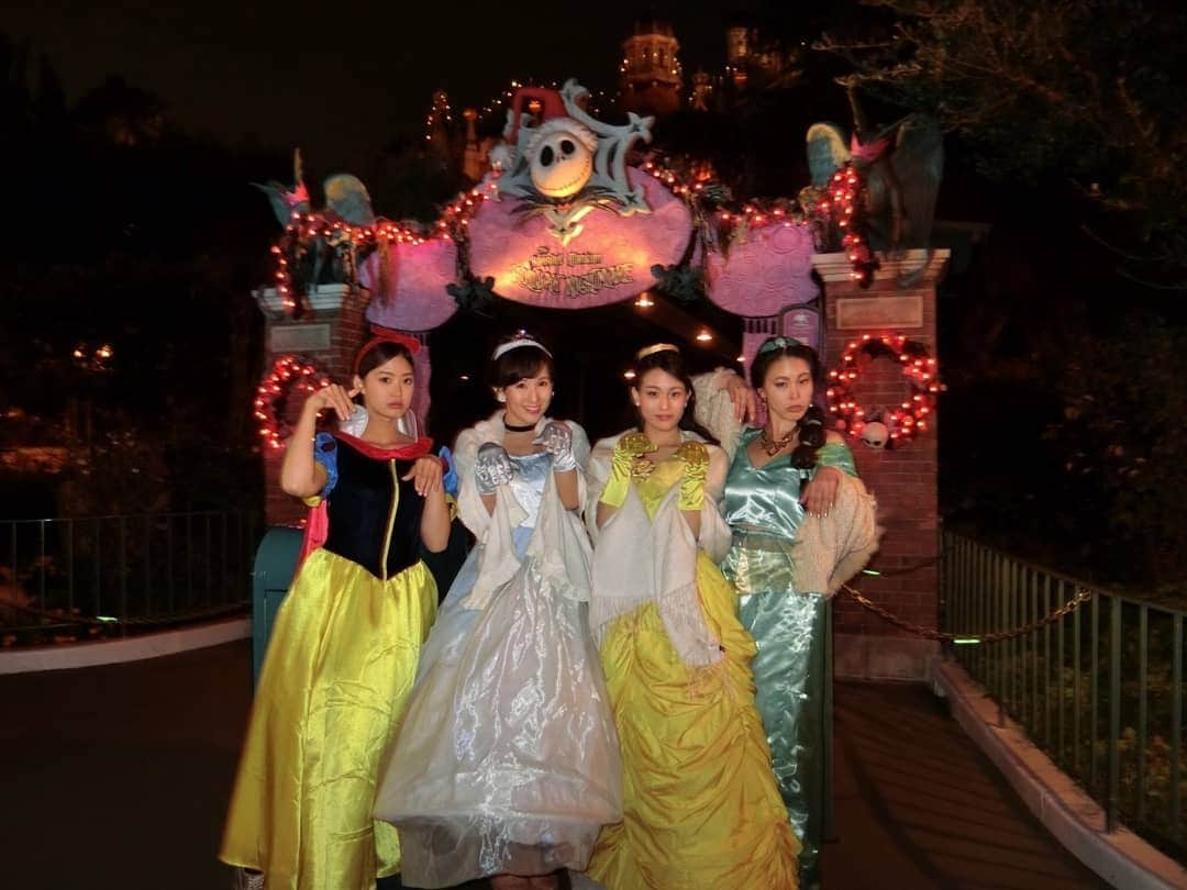 谷中麻里衣さんのインスタグラム写真 - (谷中麻里衣Instagram)「#HappyHalloween 🎃 #throwback 😉 . #Cinderella  #シンデレラ  #Belle from #BeautyandtheBeast  #美女と野獣  #Tinkerbell from #PeterPan  #ティンカーベル #ピーターパン  #Rapunzel  #ラプンツェル . #ハロウィン #Halloween #Dハロ #ディズニー #ディズニーハロウィン #仮装」10月31日 19時28分 - marieyanaka