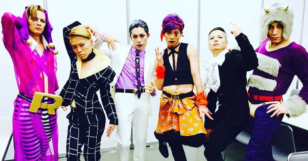 のインスタグラム：「Happy Halloween🎃👻🍬 ２年前の懐かしいやつ！笑  #radiofish #halloween #ジョジョコス #ジョジョの奇妙な冒険」