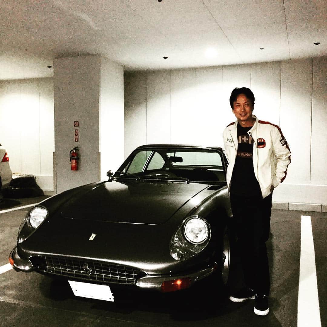 椎名桔平さんのインスタグラム写真 - (椎名桔平Instagram)「#旧車 古い友人が旧車を購入したと言うので、見に来ました。カッチョいい〜^_^」10月31日 22時09分 - kippeishiina