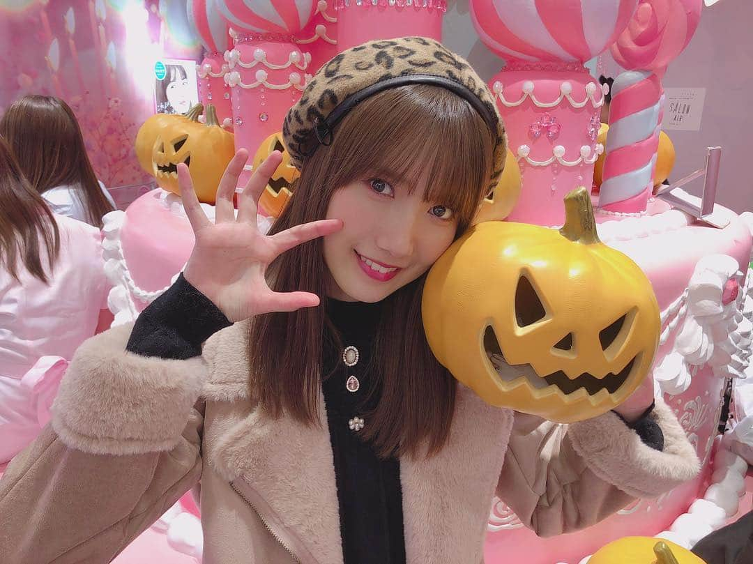 田中菜津美さんのインスタグラム写真 - (田中菜津美Instagram)「ハッピーハロウィン🎃 . 109の中にある 世界一かわいいプリクラのお店 ってとこでインスタ映えしてきた💓 . #ハロウィン #harroween #カボチャ #インスタ映え #渋谷 #東京 #109 #かわいい」10月31日 22時20分 - natsumitanaka_0810