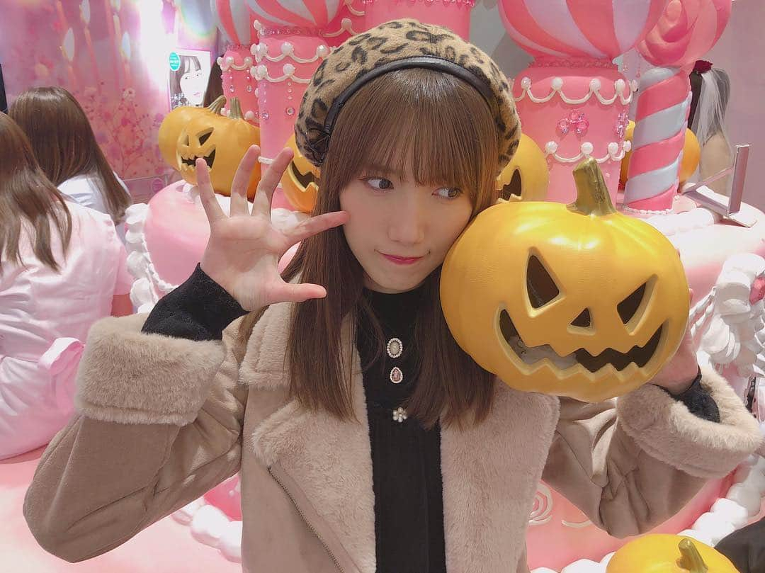 田中菜津美さんのインスタグラム写真 - (田中菜津美Instagram)「ハッピーハロウィン🎃 . 109の中にある 世界一かわいいプリクラのお店 ってとこでインスタ映えしてきた💓 . #ハロウィン #harroween #カボチャ #インスタ映え #渋谷 #東京 #109 #かわいい」10月31日 22時20分 - natsumitanaka_0810