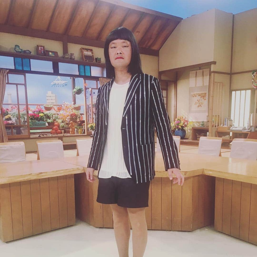 稲田直樹さんのインスタグラム写真 - (稲田直樹Instagram)「本日７変化。 #おはようコール #ドラキュラ #よーい、ドン！ #ハイヒールリンゴ さん #松井愛のすこーし愛して  #らいよんチャン  #ヨドバシカメラ 梅田 #となりのトトロ #メイちゃん #ちちんぷいぷい  #ぷいぷいさん #水上バス #河井ゆずる #よしもとエンタメショップ  #カオナシ #七変化 #皆様 #皆々様 #本当に #どうも #ありがとう #ございました #10月31日 #発売 #DVDシュタイン #アインシュタイン」11月1日 0時53分 - inada1228