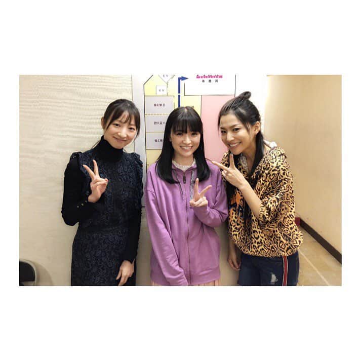 白羽ゆりのインスタグラム：「KBOYS！今日クランクアップしました。楽しかった〜！ ボーイズ達がキラキラで、青春を感じる作品でした。  写真は、チーム福島！！ 芦名星さん優希美青ちゃん。 福島出身の3人が揃いました。嬉しい！美青ちゃんは、でーれーガールズ以来、久しぶりに会えました。宝塚の先輩の安蘭けいさんとも、また共演出来て嬉しい時間でした。  まだまだオンエア続いているので、見て下さいね⭐️」