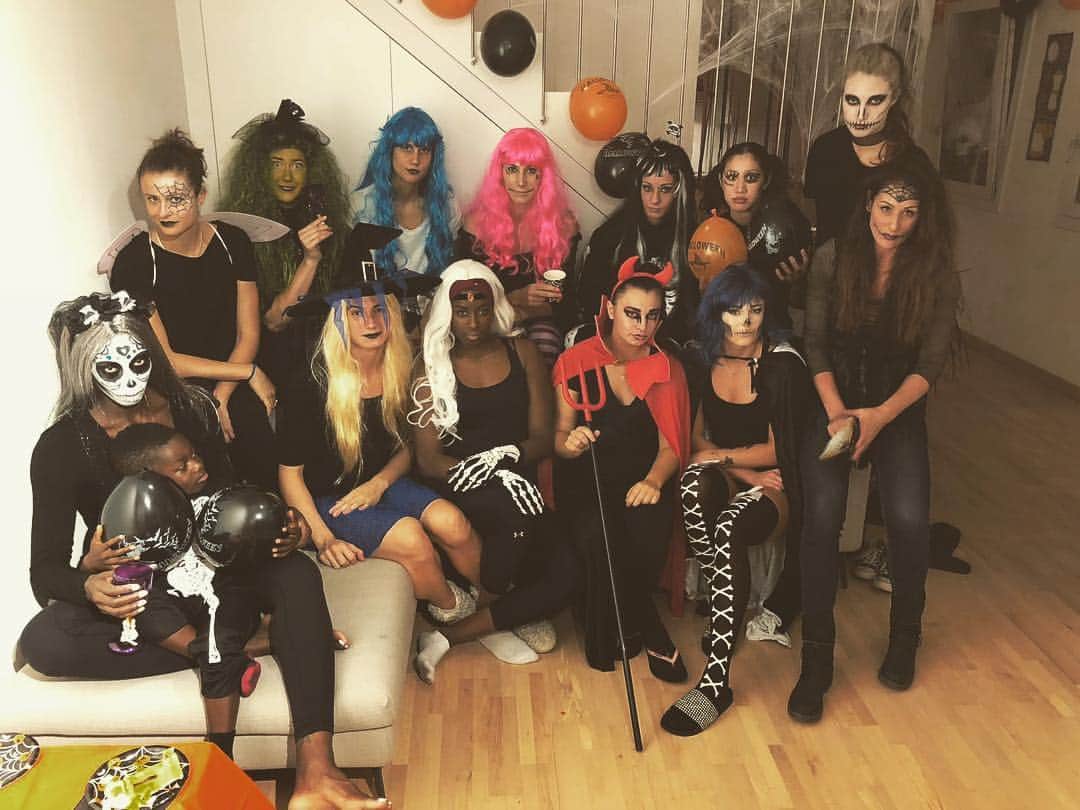 のインスタグラム：「@imocovolley  does #halloween」