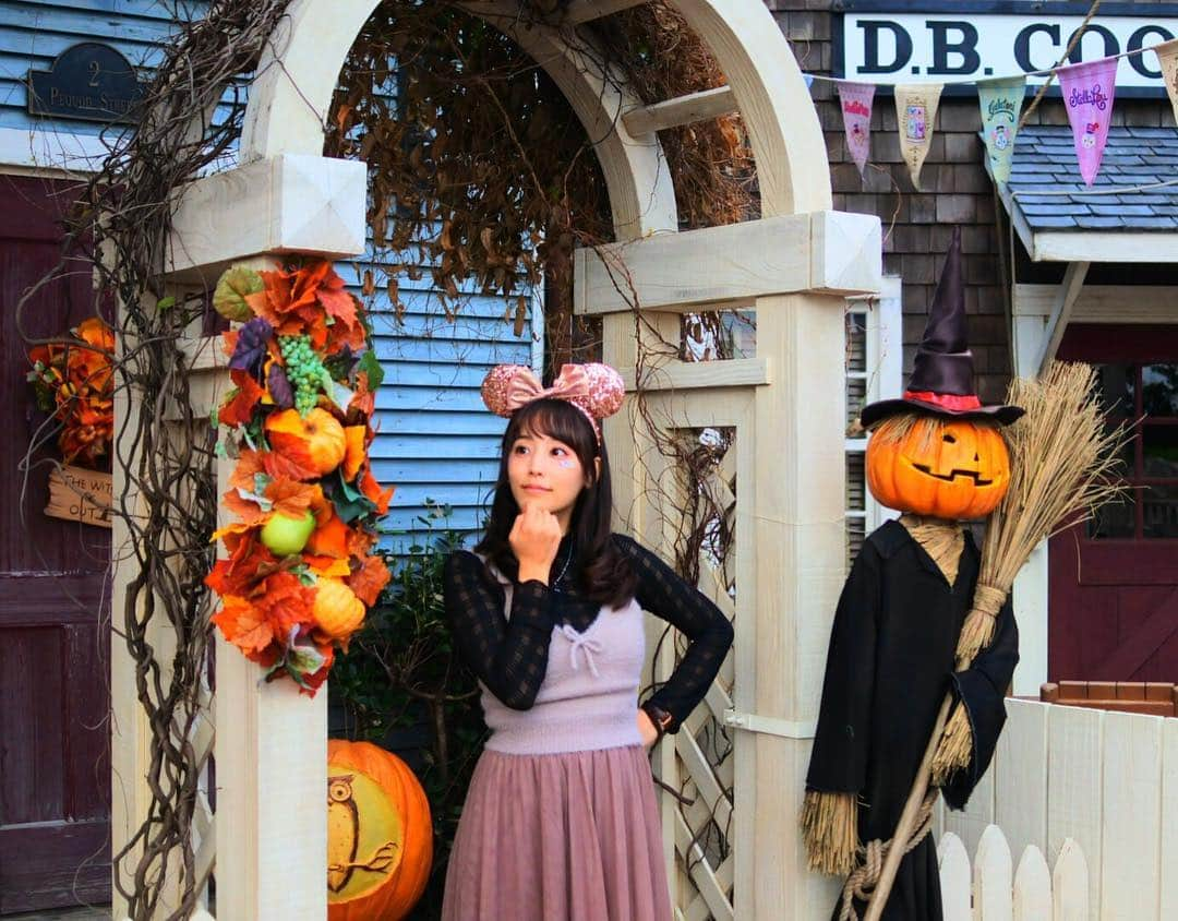 浜田由梨さんのインスタグラム写真 - (浜田由梨Instagram)「#halloween 終わってしまいましたね。写真はまだまだあるので載せますよ #🎃 #disneysea #instagood #love #girl #japan #disney」11月1日 16時02分 - yuri_taroo