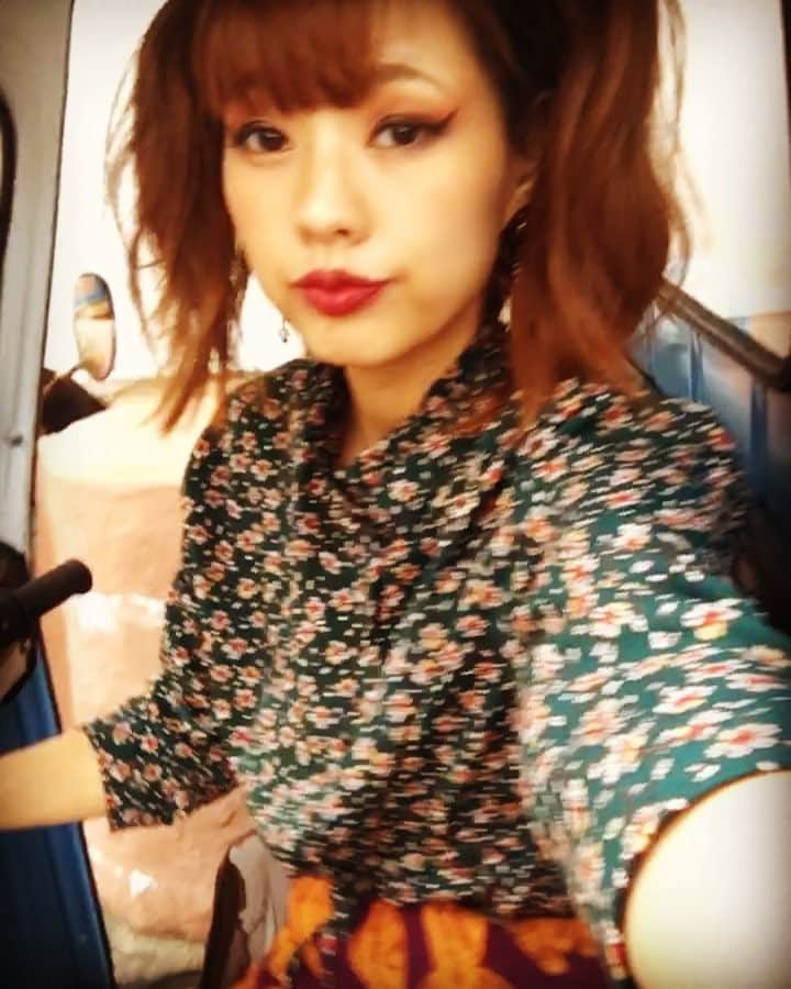 松本さゆきのインスタグラム：「. #地中海村  #自撮り 渋谷のニュース見てそういえばハロウィンやったことに気づく。 そして既にもうハロウィンじゃない今日。 また来年ーーー🎃👻🧟‍♀️🧟‍♂️」