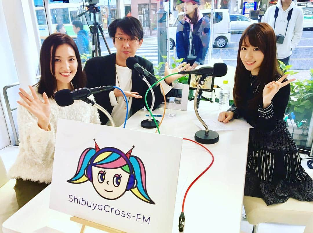 押田瑞穂さんのインスタグラム写真 - (押田瑞穂Instagram)「📡本日は渋谷クロスFM「おーたPの部屋」のアシスタントを務めさせていただきました。パーソナリティのおーたPとゲストの中川杏奈さんと☺️ ・ ・ ・ 11/22もアシスタントやらせていただきます。皆様ぜひ聴いて下さい👂🏻観に来て下さい👀💕」11月1日 21時06分 - mizuho_oshida