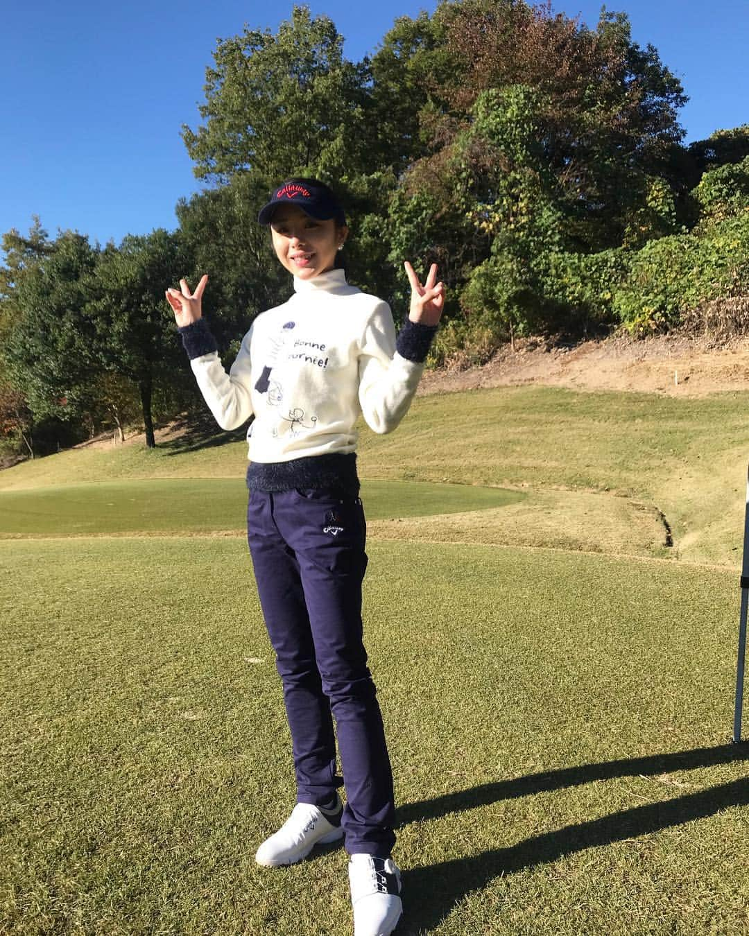 野田すみれさんのインスタグラム写真 - (野田すみれInstagram)「ゴルフ🏌️‍♂️ 天気最高💕」11月2日 8時30分 - sumire0208