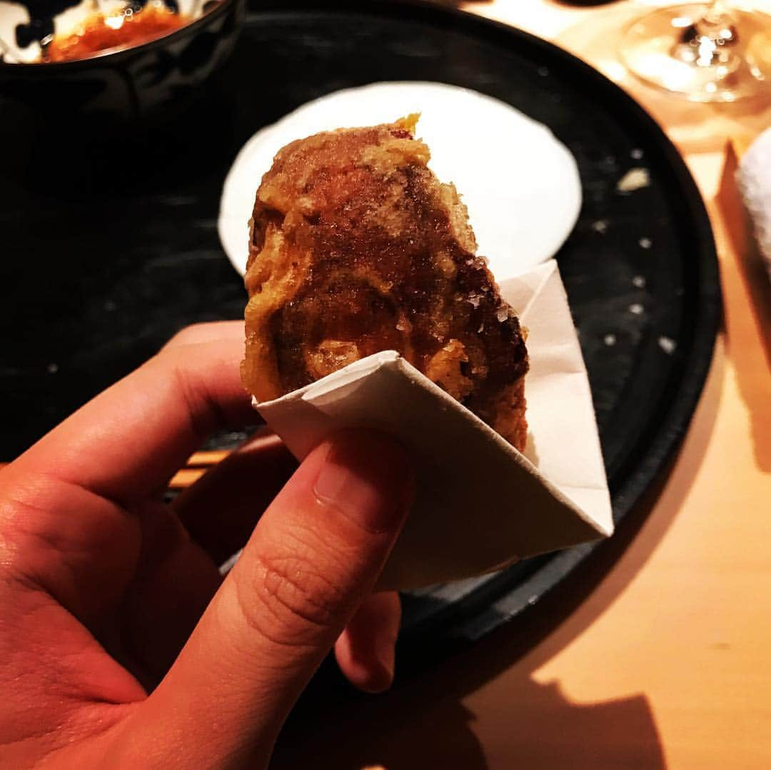 川谷絵音さんのインスタグラム写真 - (川谷絵音Instagram)「昨日は人生の大先輩方と天ぷらを食べに静岡へ。天ぷらの概念が変わりました。奥深い。 #成生」11月2日 11時50分 - indigolaend