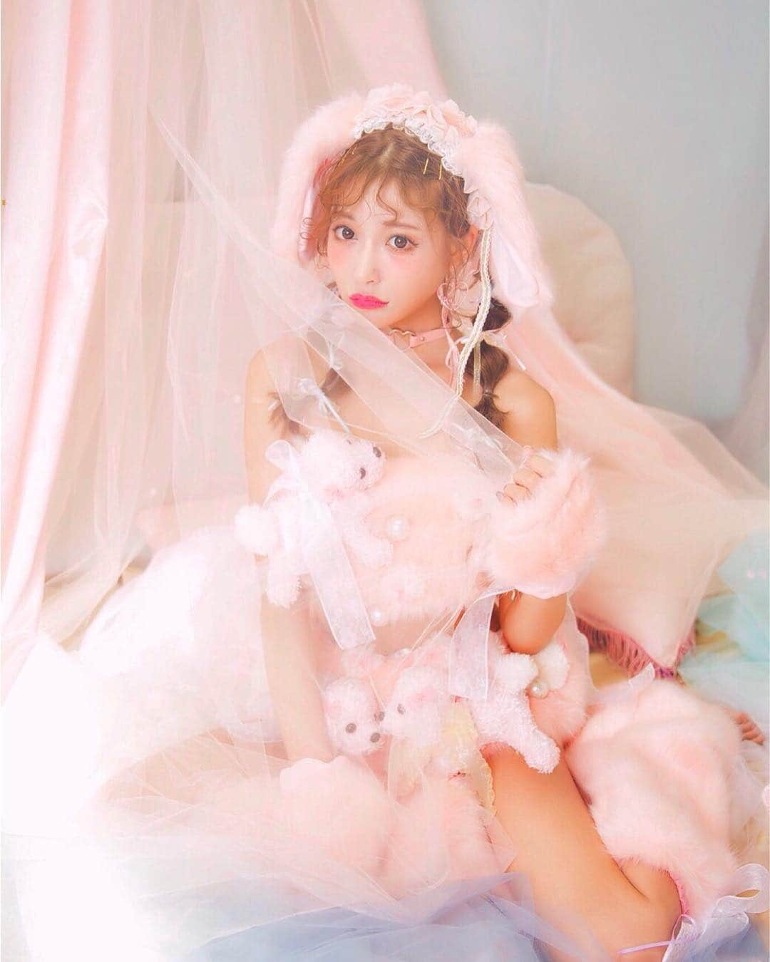 明日花キララのインスタグラム：「今年のハロウィンは ぴんくぷーどるでした🐩❥❥❥ #Halloween #キラハロ #きらぷーどる」
