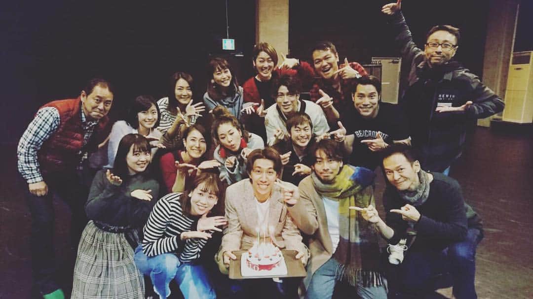 のインスタグラム：「『サムシング・ロッテン！』 稽古スタート。 久しぶりに、めちゃくちゃうたって踊るミュージカル。 健康第一で頑張ります👊🏼👊🏼👊🏼 #musical #somethingrotten #福田組」