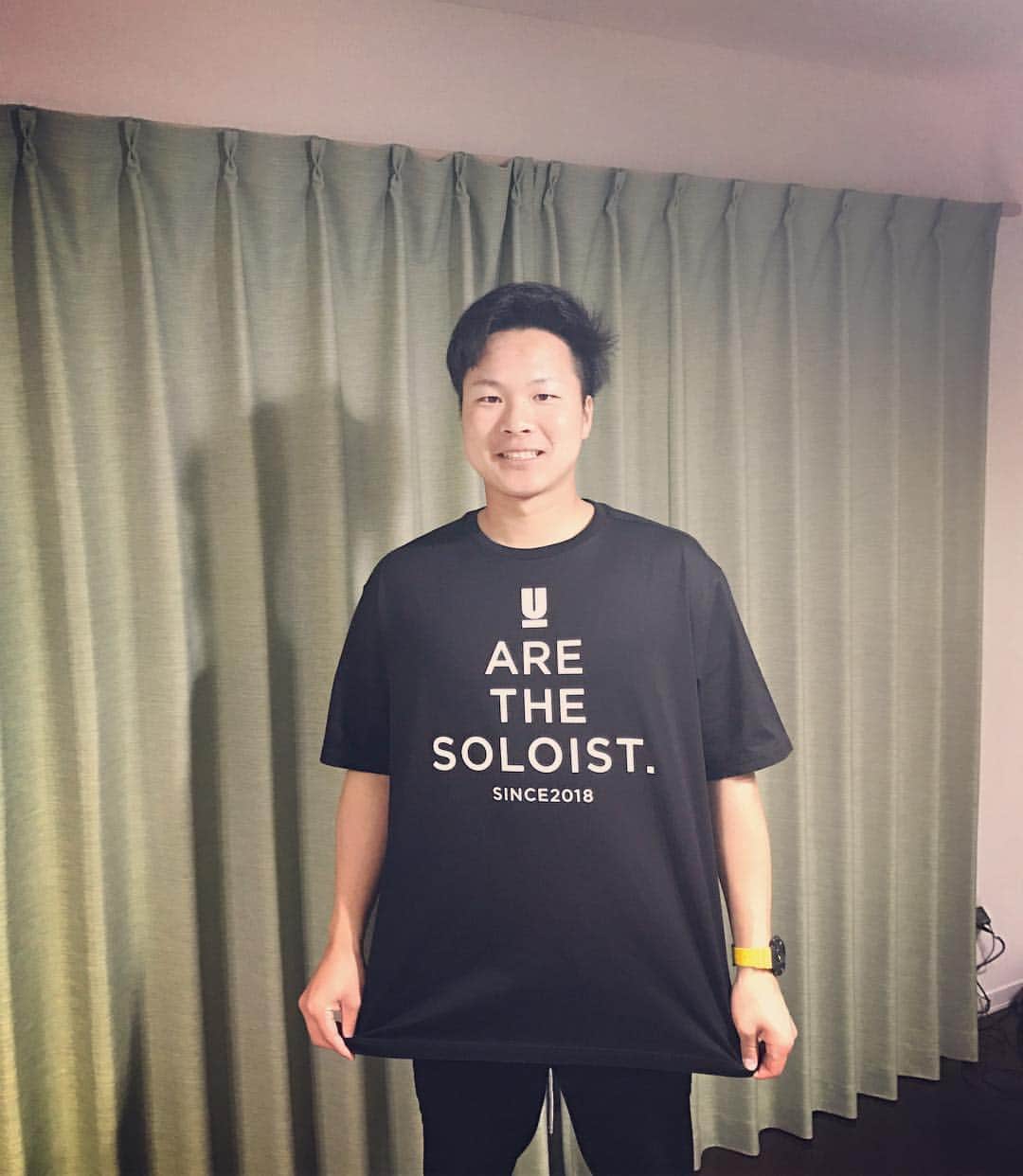 森雄大のインスタグラム：「この前釜さんが誕生日だったのでTシャツプレゼントしました🎁 #undercover  #takahiromiyashitathesoloist」