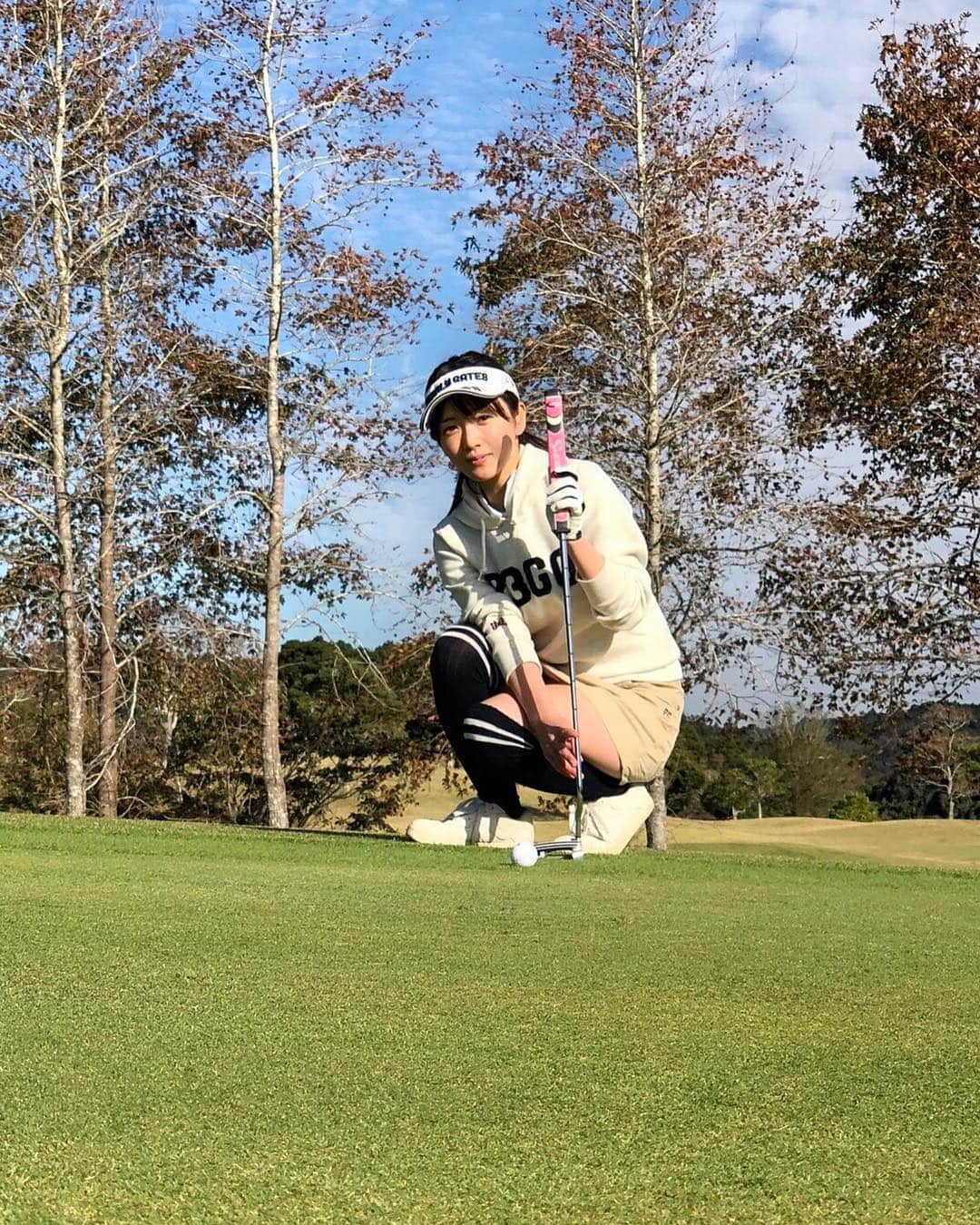 園都さんのインスタグラム写真 - (園都Instagram)「2日連続ゴルフでした⛳️ めっちゃゴルフ日和で楽しかった〜🤗 スコアは良くなかったけどいいゴル活になった♪♪ #ゴルフ女子 #golf」11月2日 20時11分 - miyakosono_official