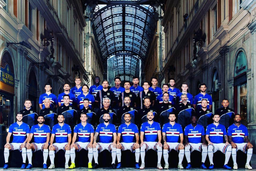 アンジェロ・パロンボのインスタグラム：「Season 2018-2019 ⚽️⚽️⚽️@unionecalciosampdoria #sampdoria #squadra #team #genova #galleriamazzini #ap17 #season #friends #samp #doria @simonearveda @paopegaso」