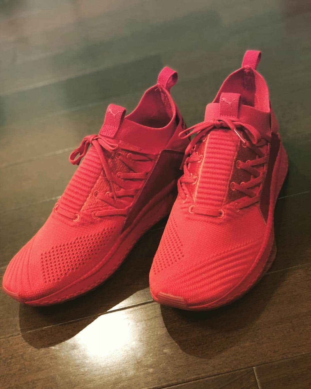 和田正人さんのインスタグラム写真 - (和田正人Instagram)「PUMA × TSUGI JUN × ATMOS コラボスニーカー＂RED HORSEMAN＂足元が気になるこの季節。元陸上選手の性ってヤツです。」11月2日 21時42分 - daaaaaawaaaaaa