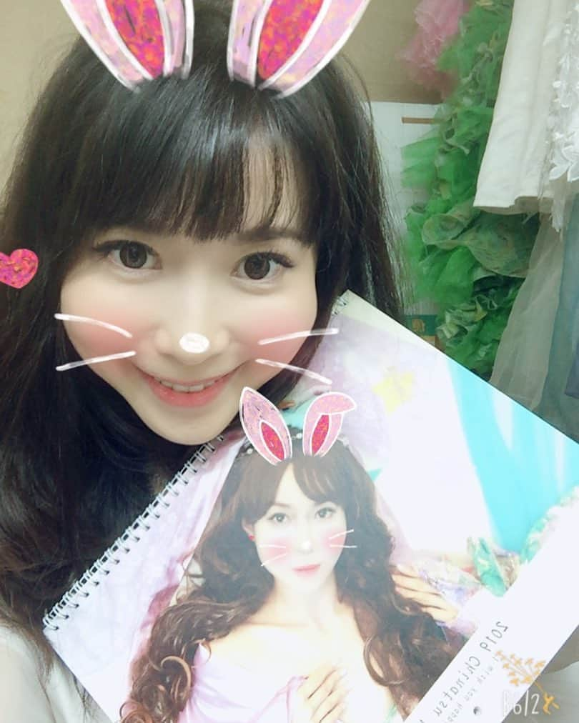 伊沢千夏さんのインスタグラム写真 - (伊沢千夏Instagram)「ただ今DX歌舞伎、出演中でございます💃2019年いなつカレンダー🗓販売してます⸜( ´ ꒳ ` )⸝♡︎今年はレベルアップして頑張って作りましたっ(〃艸〃) 皆さんゲットしてねー💕」11月2日 23時57分 - izawachinatsuofficial